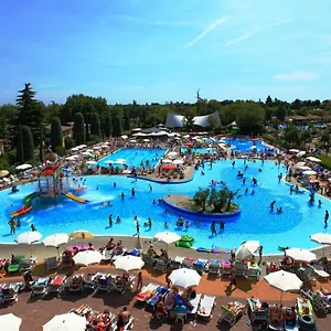 Camping Happy Camp Mobile Homes In Bella Italia, Peschiera del Garda
