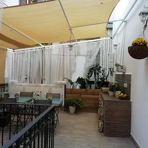 bb-casa-carola.catania-hotels.net/