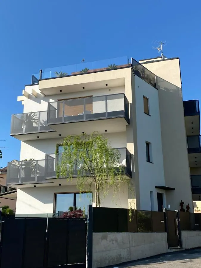 Plaza Lago Di Garda Peschiera del Garda Guest house